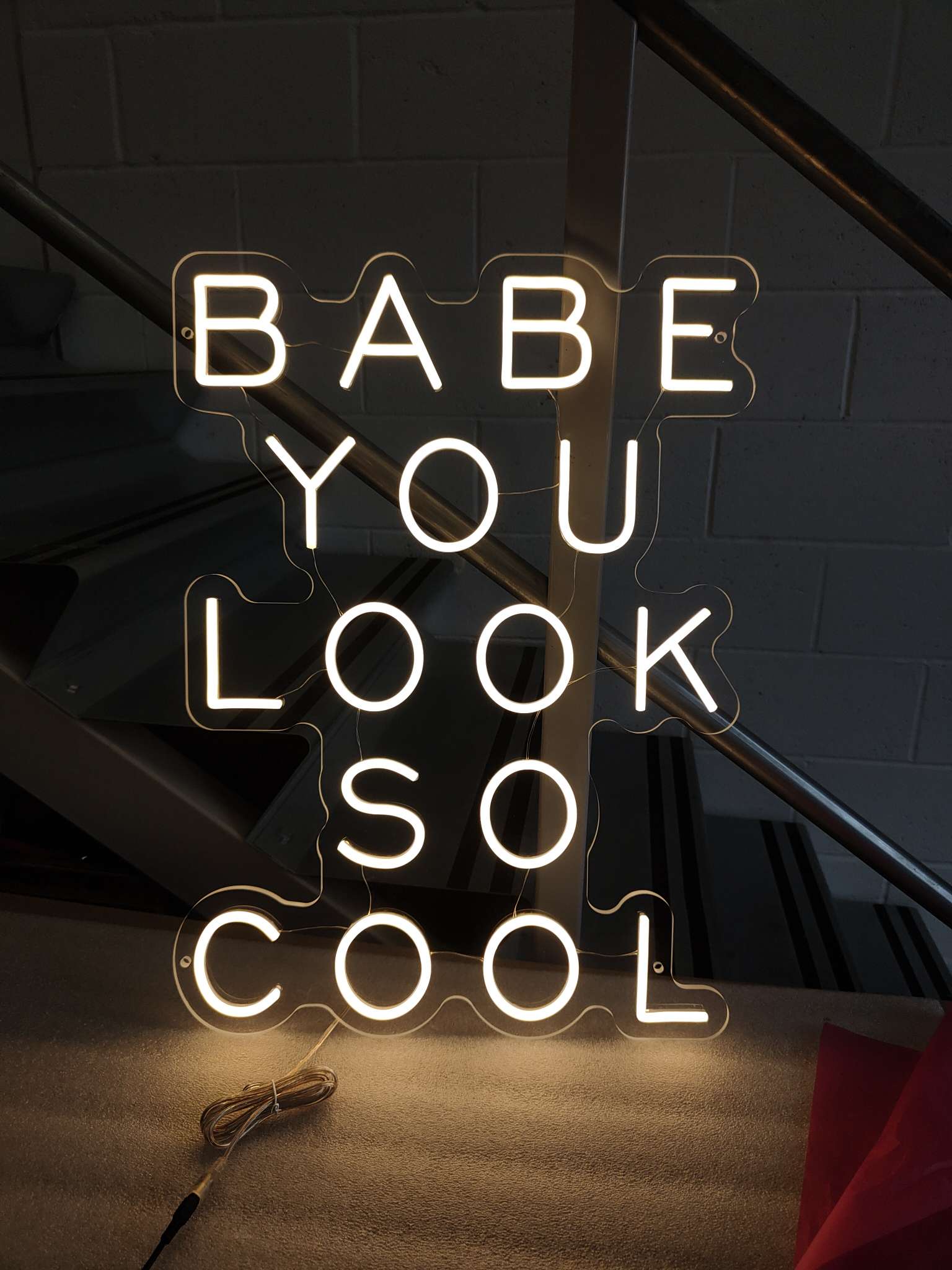 Babe You Look so Cool - Neon Daddy