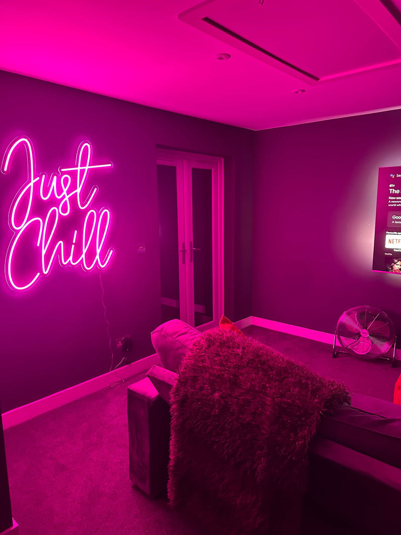 Neon Sign Trends for 2026 – What’s Hot, What’s Not